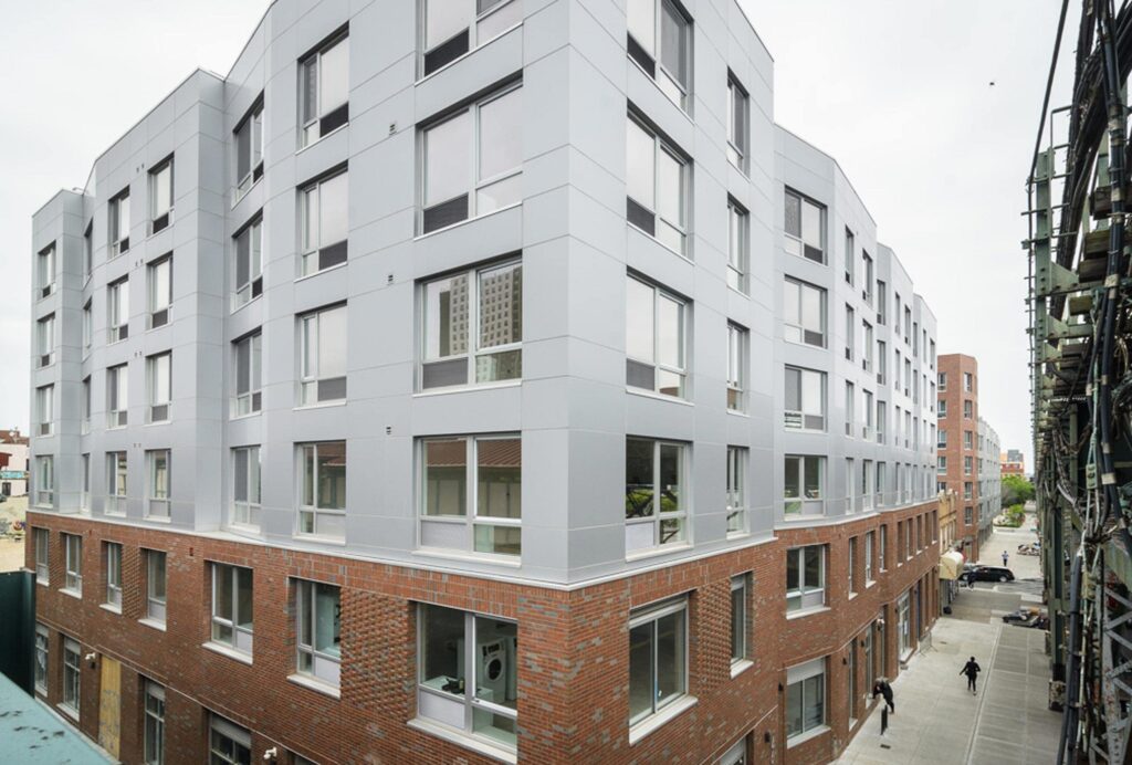 463 Livonia 20200529 002 exterior 2