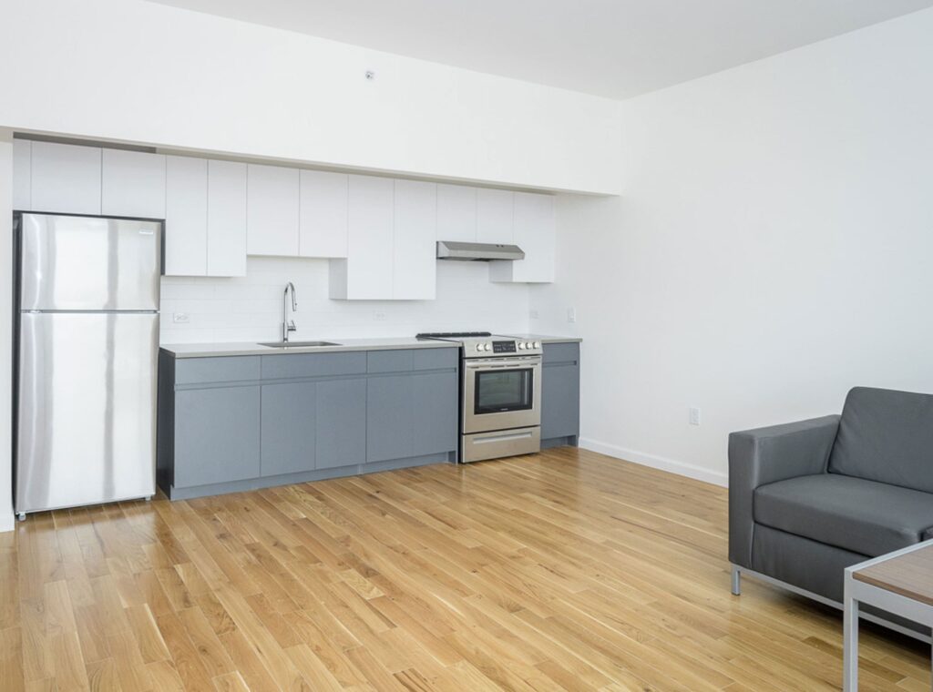 463 Livonia 20200529 002 interior 3