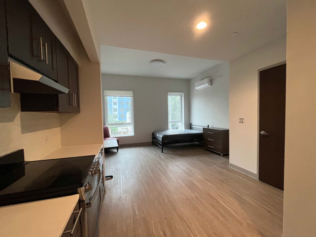 Home Simpson, Morrisania, Bronx interior 2 min